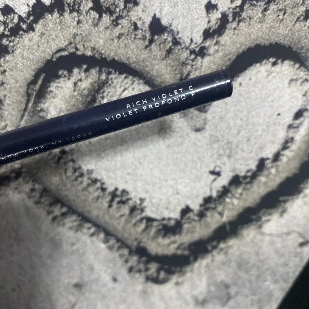AVON Wet / Dry Eye Liner In‎ Shade Rich Violet Eyeliner